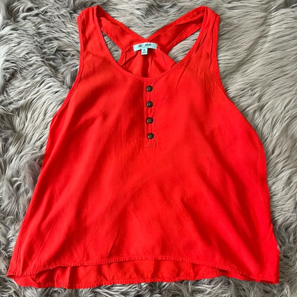 Zenana Outfitters Tops - ORANGE/RED TANK TOP WITH DESIGNED BUTTON FRONT BLOUSE TOP. MEDIUM